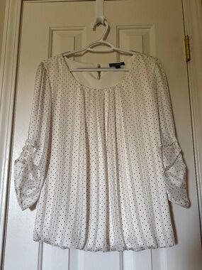 Roz & Ali Size Medium Champagne Dot Bubble Hem Blouse